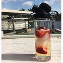 German engineered JuNikis Borosilicate Glass Flask 18oz + colored cap Pink